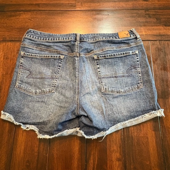 Set of 4 Denim and Black Shorts, Women’s size 14 - Picture 3 of 9